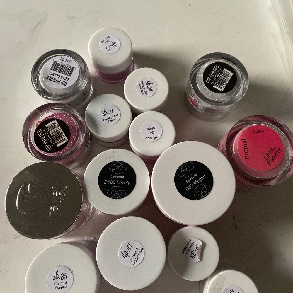 Grab bag dip nail powder